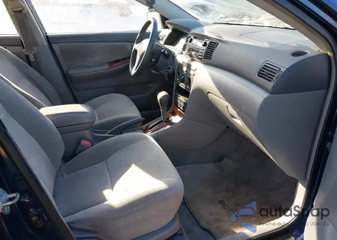 2004 Toyota Corolla Le z USA, uszkodzony, nr VIN 2T1BR32E94C299380